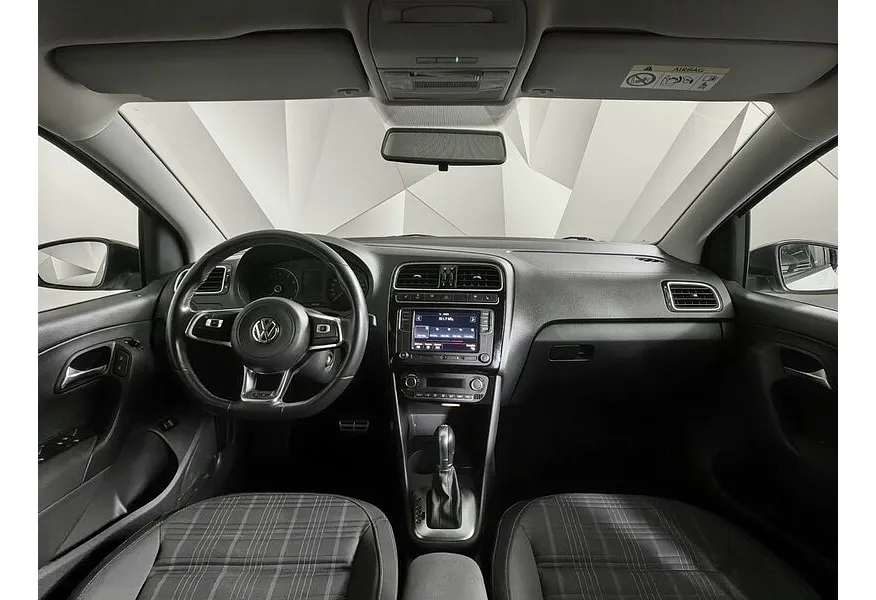 Volkswagen Polo 1.6 MPI AT (110 л.с.) Drive Белый в АВИЛОН. Слайд №13