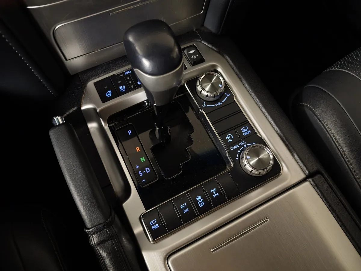 Toyota Land Cruiser 4.5 TD AT (249 л.с.) Серый в АВИЛОН. Слайд №23