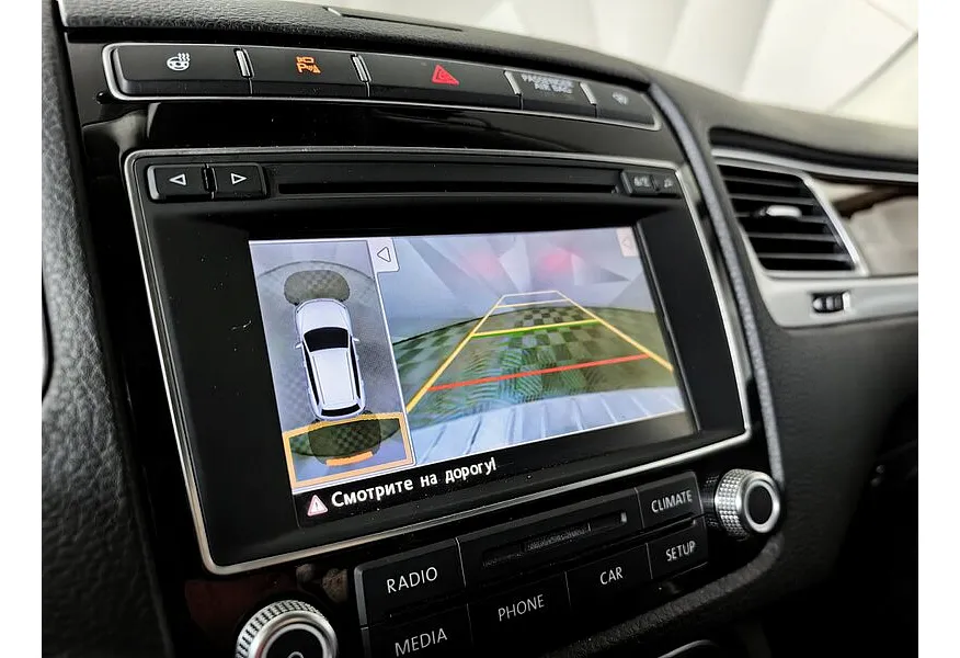 Volkswagen Touareg 3.0 TDI Tiptronic 4Motion (204 л.с.) Серебристый в АВИЛОН. Слайд №21