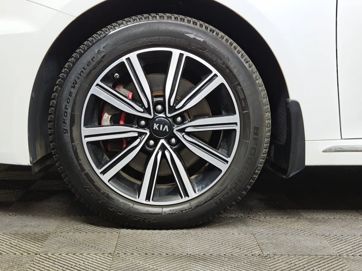 Kia Optima 2.0 AT (150 л.с.) Fleet Белый в АВИЛОН. Слайд №8