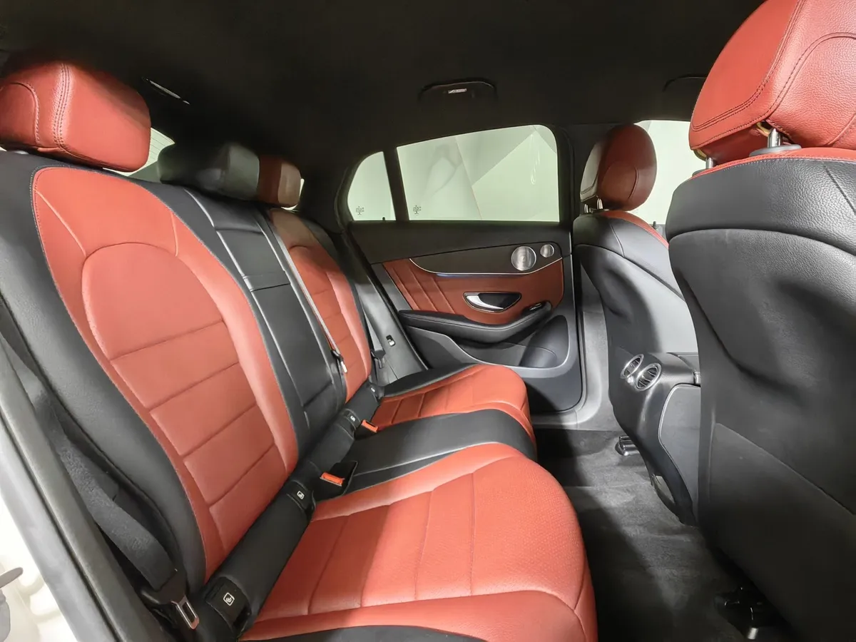 Mercedes-Benz GLC Купе 300 9G-TRONIC 4MATIC (245 л.с.) Sport Белый в АВИЛОН. Слайд №16