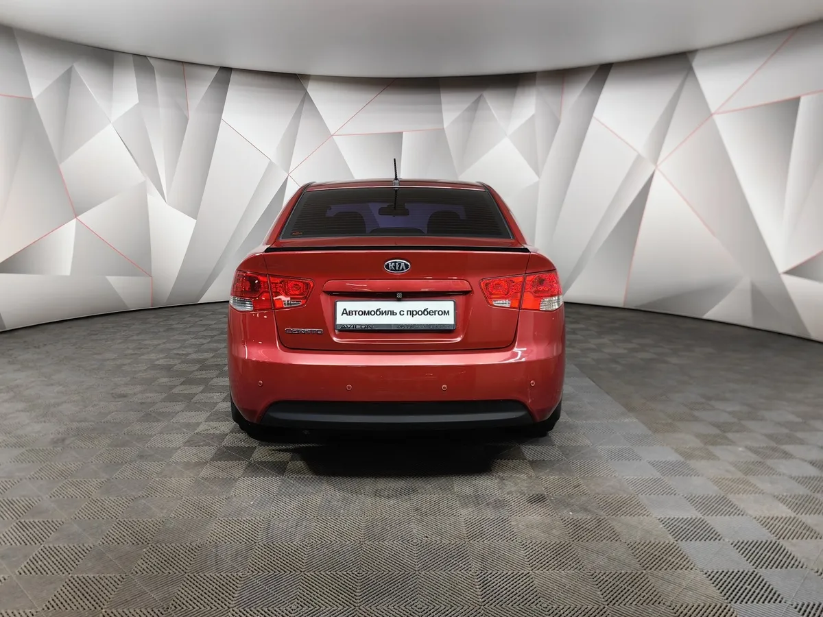 Kia Cerato 1.6 AT (126 л.с.) Красный в АВИЛОН. Слайд №8
