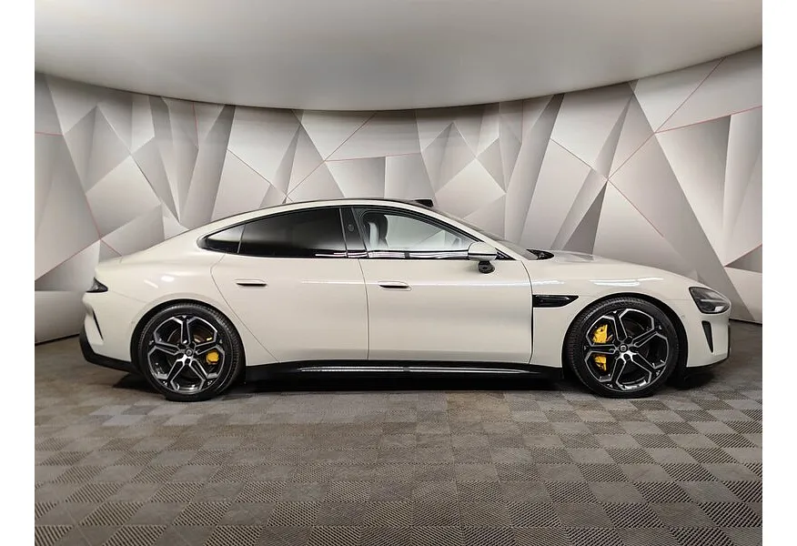 Xiaomi SU7 AT 4WD (673 л.с.) Max Серый в АВИЛОН. Слайд №6