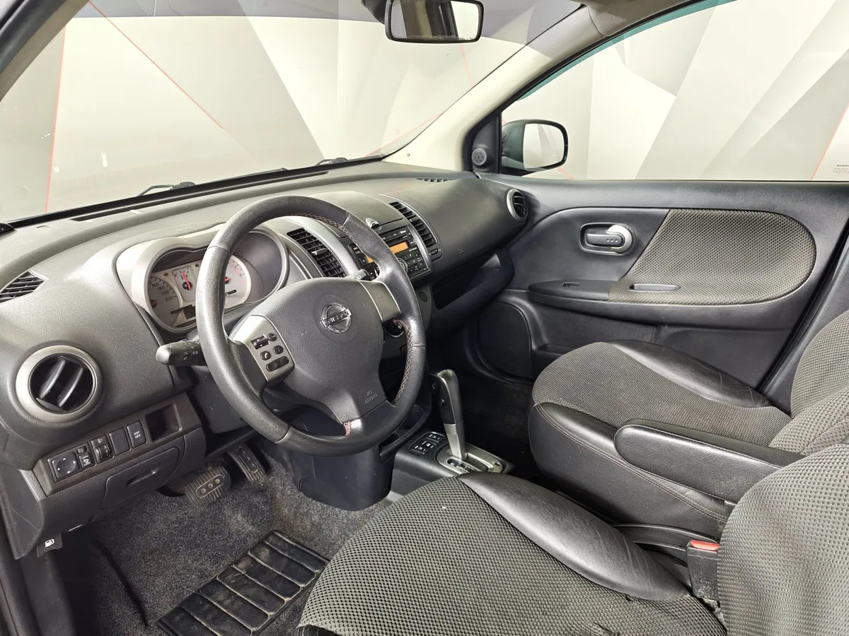 Nissan Note 1.6 AT (110 л.с.) Черный в АВИЛОН. Слайд №19