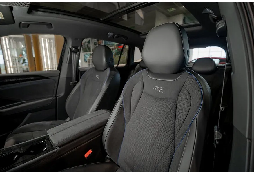 LIVE. Слайд №9