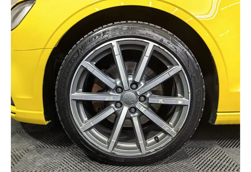 Audi A3 2.0 TFSI S-tronic quattro (190 л.с.) Sport Желтый в АВИЛОН. Слайд №9