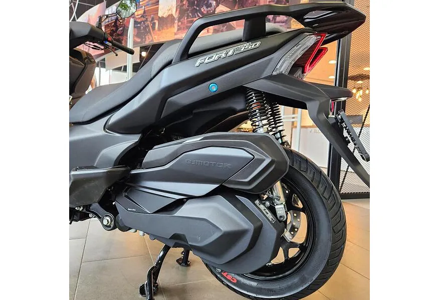 QJMOTOR FORT 350 350 см³ (34 л.с.) 350 Черный в АВИЛОН. Слайд №9