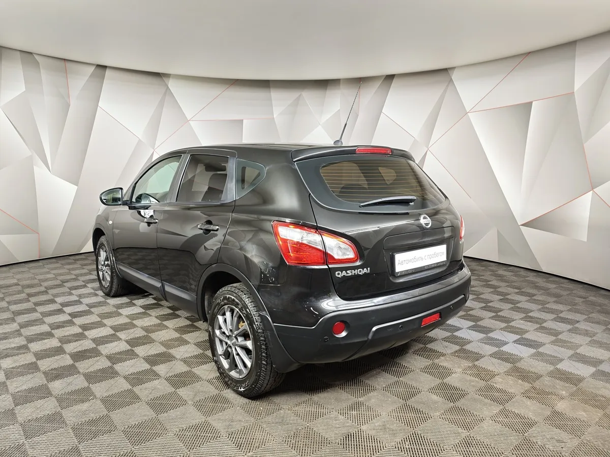Nissan Qashqai 1.6 CVT FWD (117 л.с.) Черный в АВИЛОН. Слайд №4