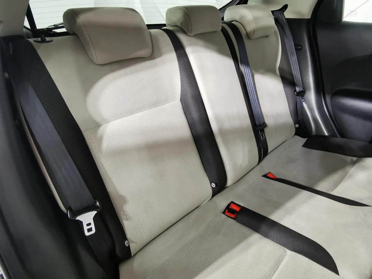 Nissan Juke 1.6 CVT (117 л.с.) Черный в АВИЛОН. Слайд №15