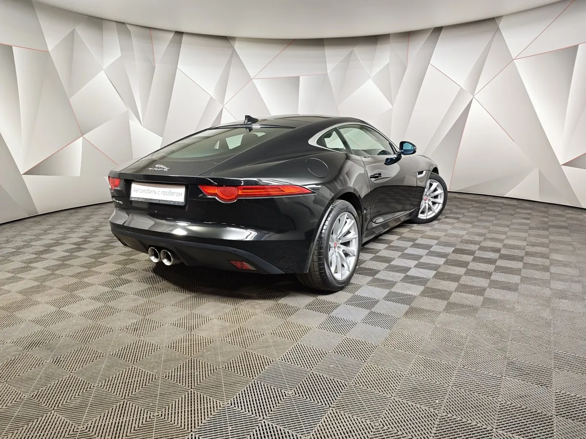 Jaguar F-Type 3.0 V6 AT (340 л.с.) Черный в АВИЛОН. Слайд №2