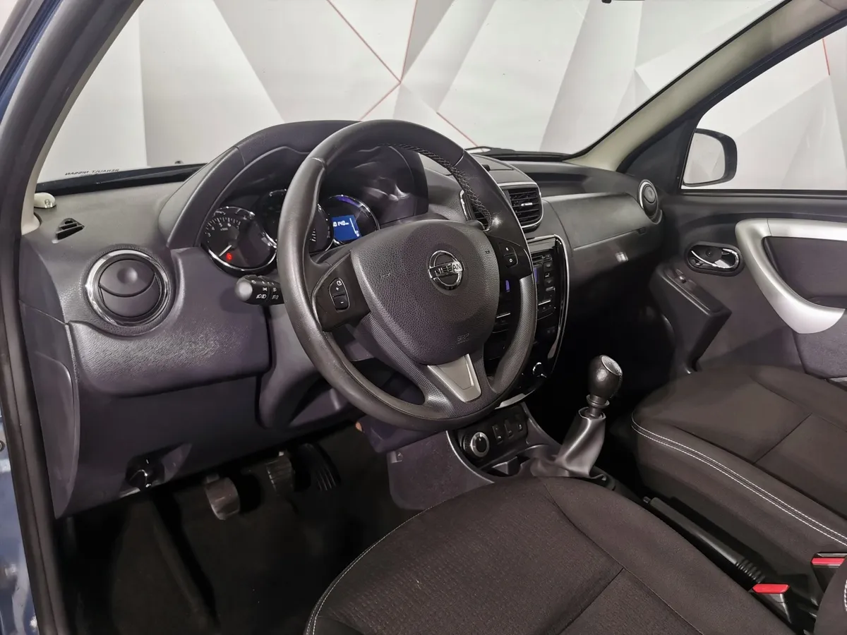 Nissan Terrano 2.0 MT AWD (143 л.с.) Синий в АВИЛОН. Слайд №18