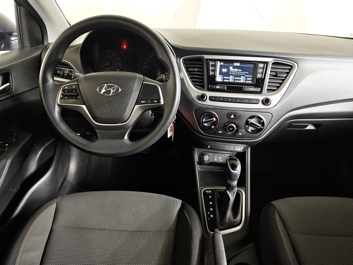 Hyundai Solaris 1.4 AT (100 л.с.) Active Plus Серый в АВИЛОН. Слайд №20
