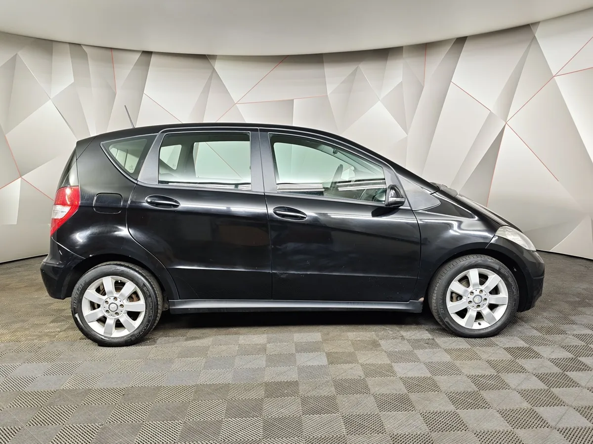 Mercedes-Benz A-Класс A 180 Autotronic (116 л.с.) Черный в АВИЛОН. Слайд №5