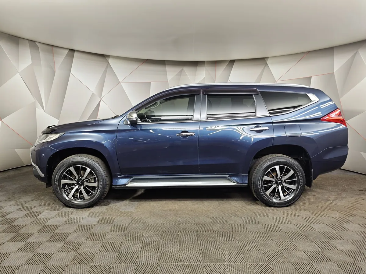 Mitsubishi Pajero Sport 2.4 DI-D AT AWD (181 л.с.) Ultimate Синий в АВИЛОН. Слайд №5