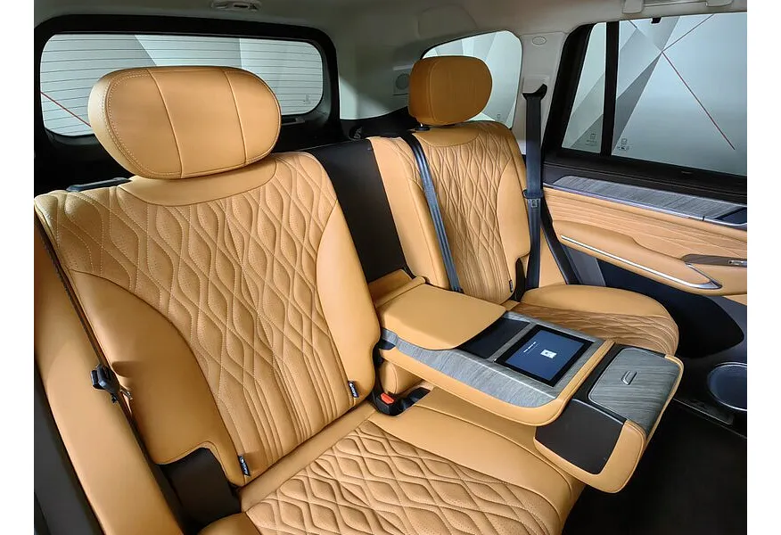 TANK 500 3.0 Turbo V6 AT 4WD (299 л.с.) Premium Черный в АВИЛОН. Слайд №16