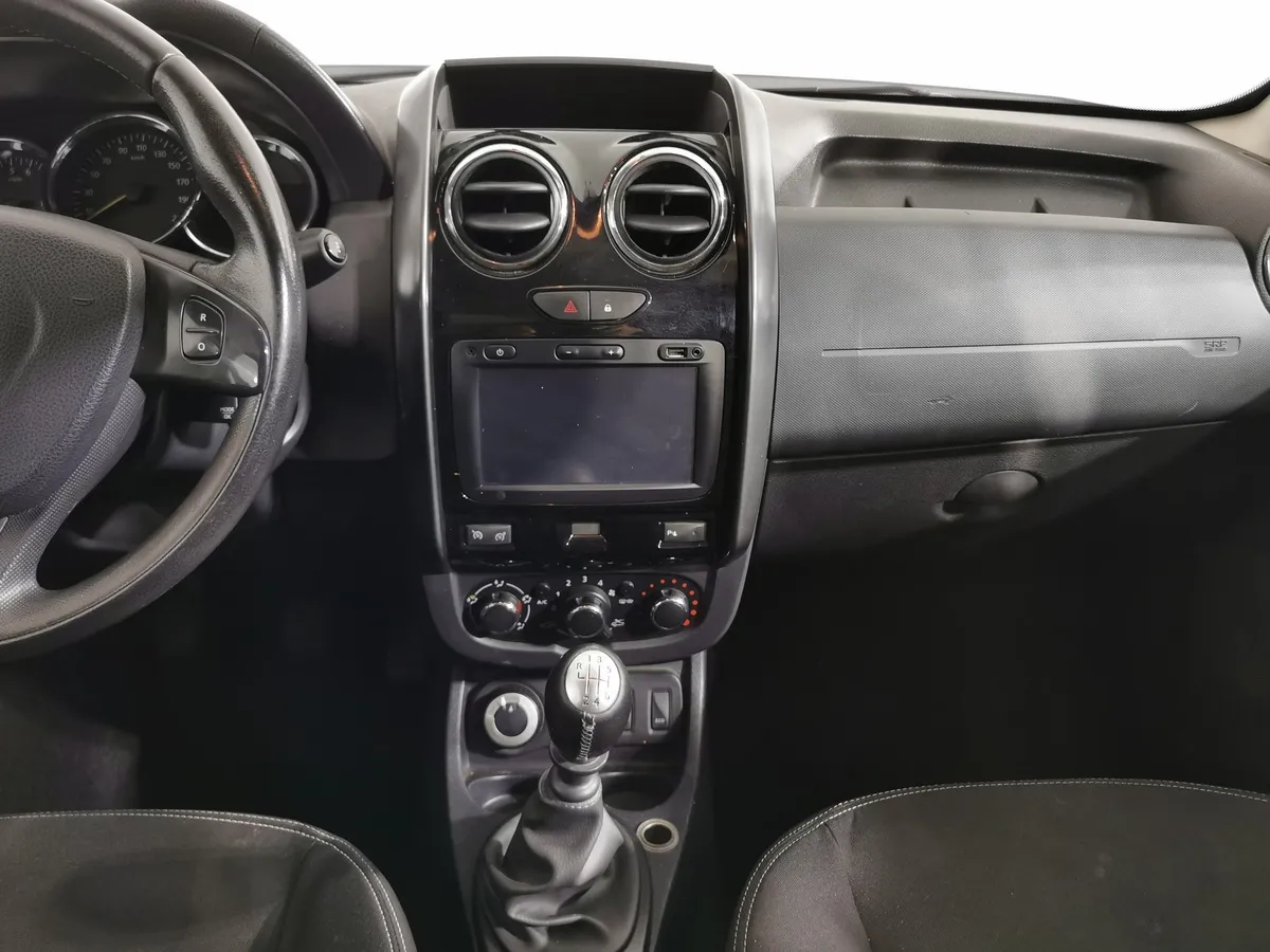 Renault Duster 2.0 MT 4x4 (143 л.с.) Серый в АВИЛОН. Слайд №14