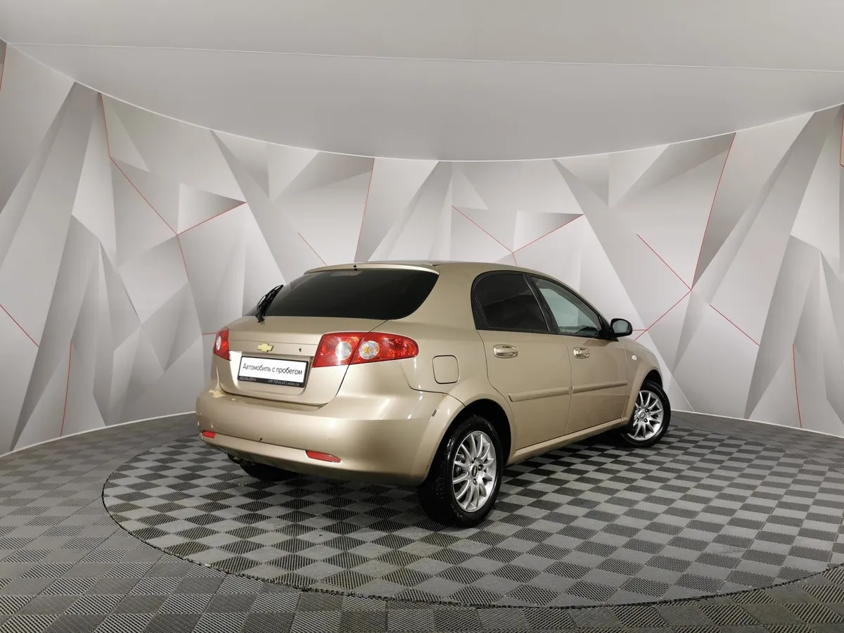Chevrolet Lacetti 1.4 MT (95 л.с.) Бежевый в АВИЛОН. Слайд №2