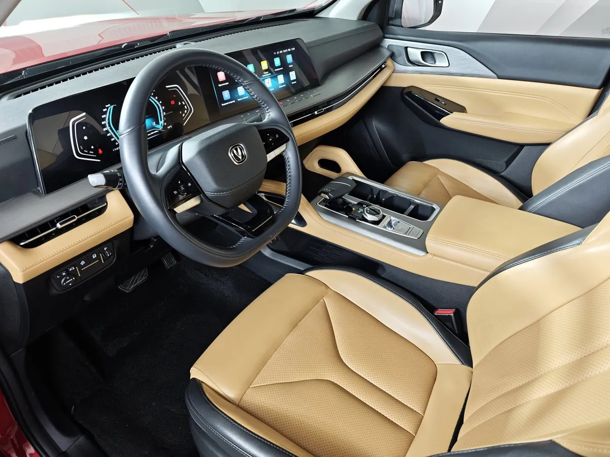 Changan HUNTER PLUS 2.0 AT 4WD (226 л.с.) Luxe Красный в АВИЛОН. Слайд №19
