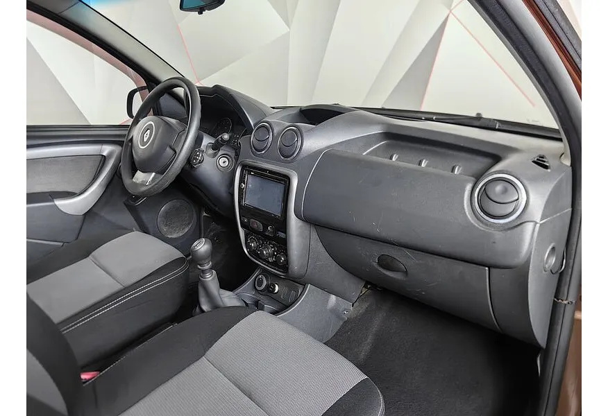 Renault Duster 1.6 MT 4x4 (114 л.с.) Коричневый в АВИЛОН. Слайд №12