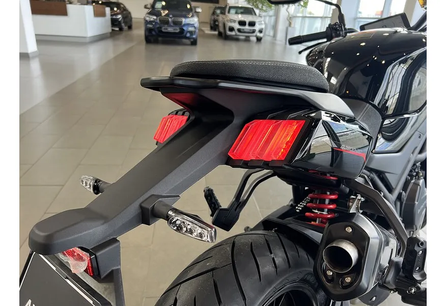 LIVE. Слайд №16