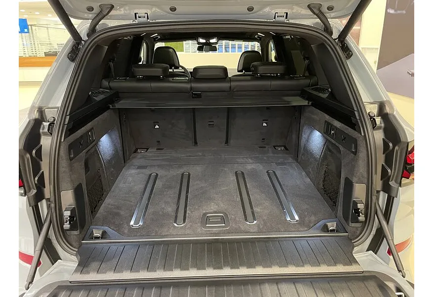 LIVE. Слайд №13