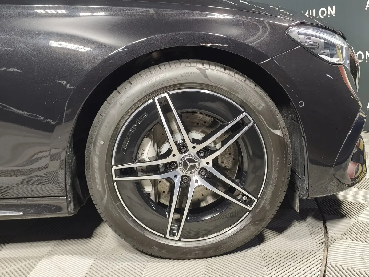 Mercedes-Benz E-Класс E 300 4MATIC (258 л.с.) Черный в АВИЛОН. Слайд №14