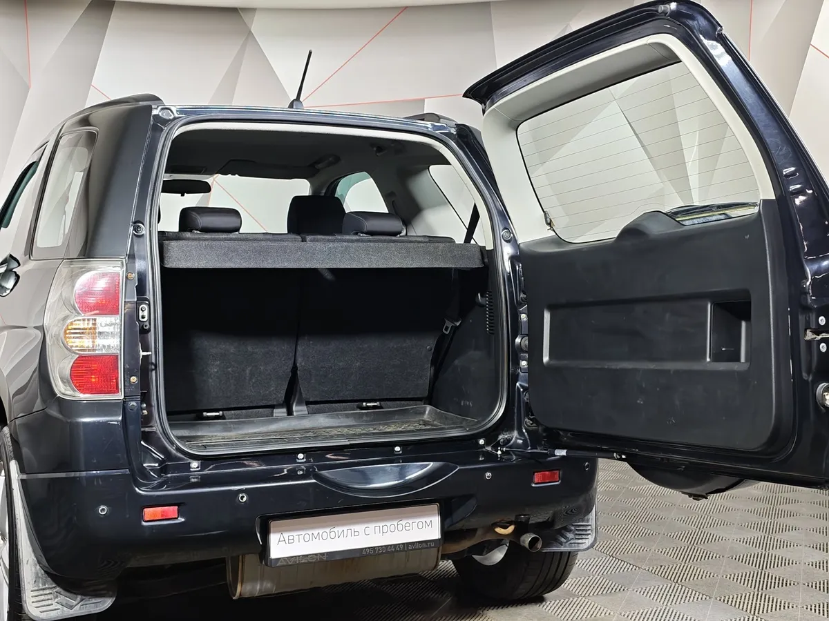 Suzuki Grand Vitara 1.6 MT AWD (106 л.с.) JX-A Черный в АВИЛОН. Слайд №11