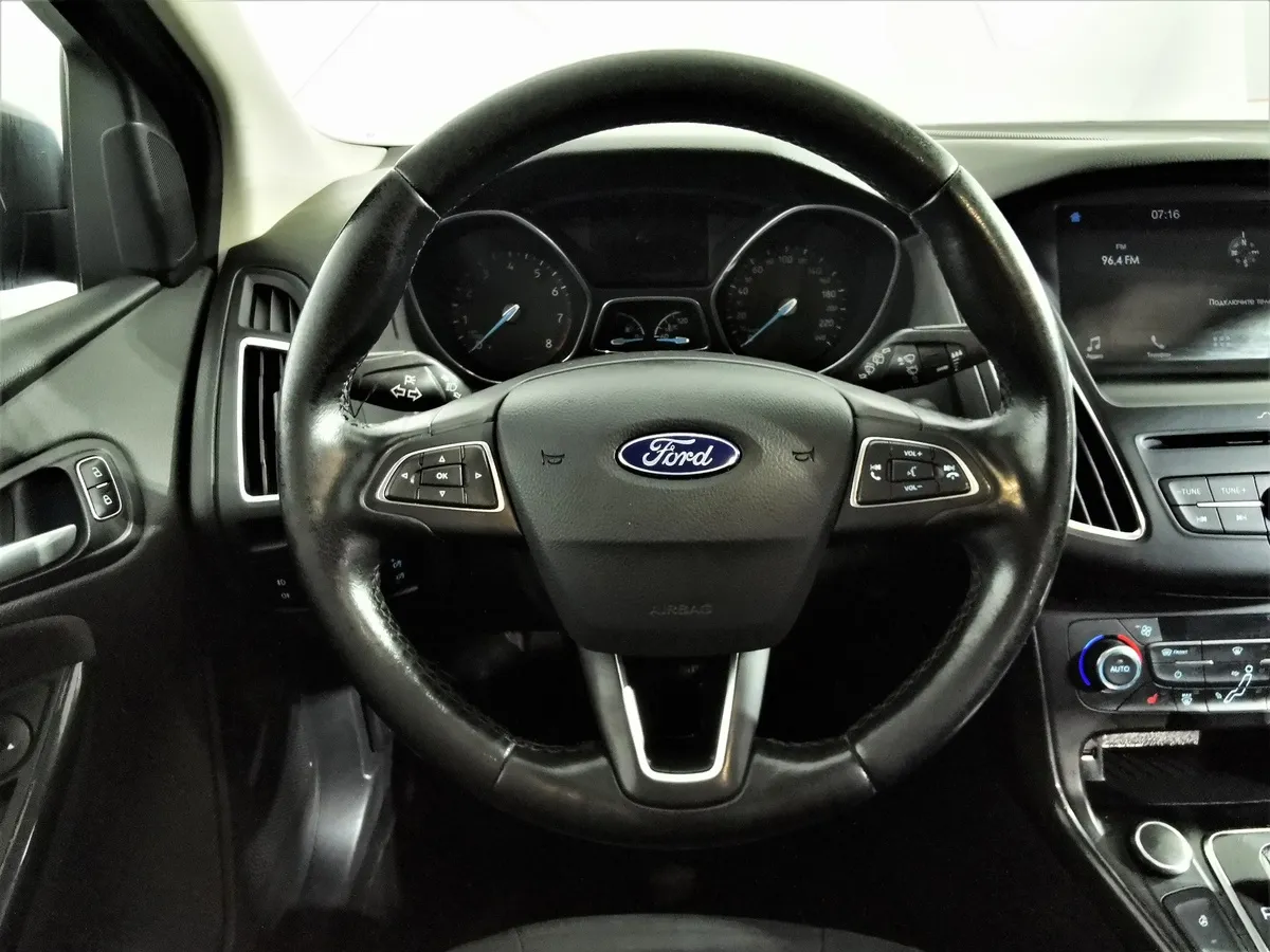Ford Focus 1.5 EcoBoost AT (150 л.с.) Titanium Серый в АВИЛОН. Слайд №18