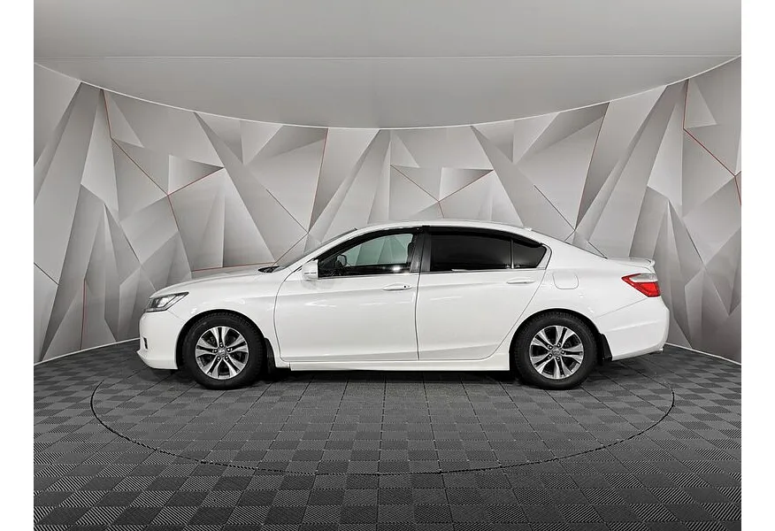 Honda Accord 2.4 AT (180 л.с.) Белый в АВИЛОН. Слайд №5