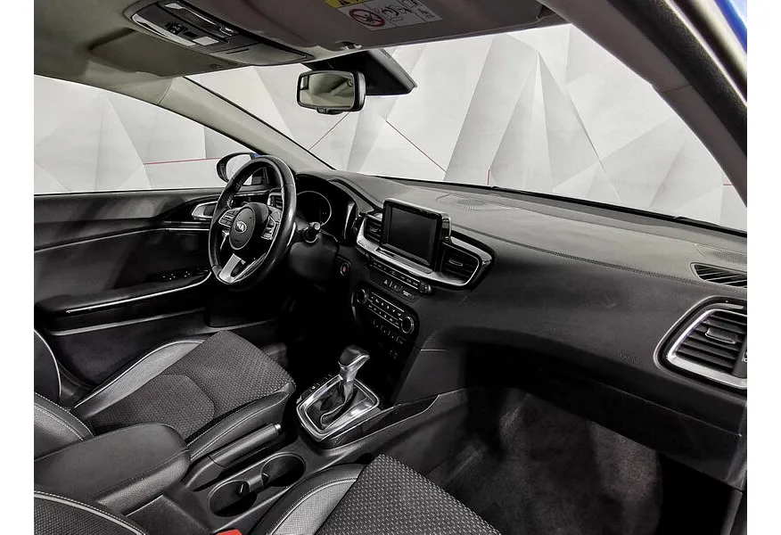 Kia Ceed 1.6 MPI AT (128 л.с.) Luxe Синий в АВИЛОН. Слайд №13