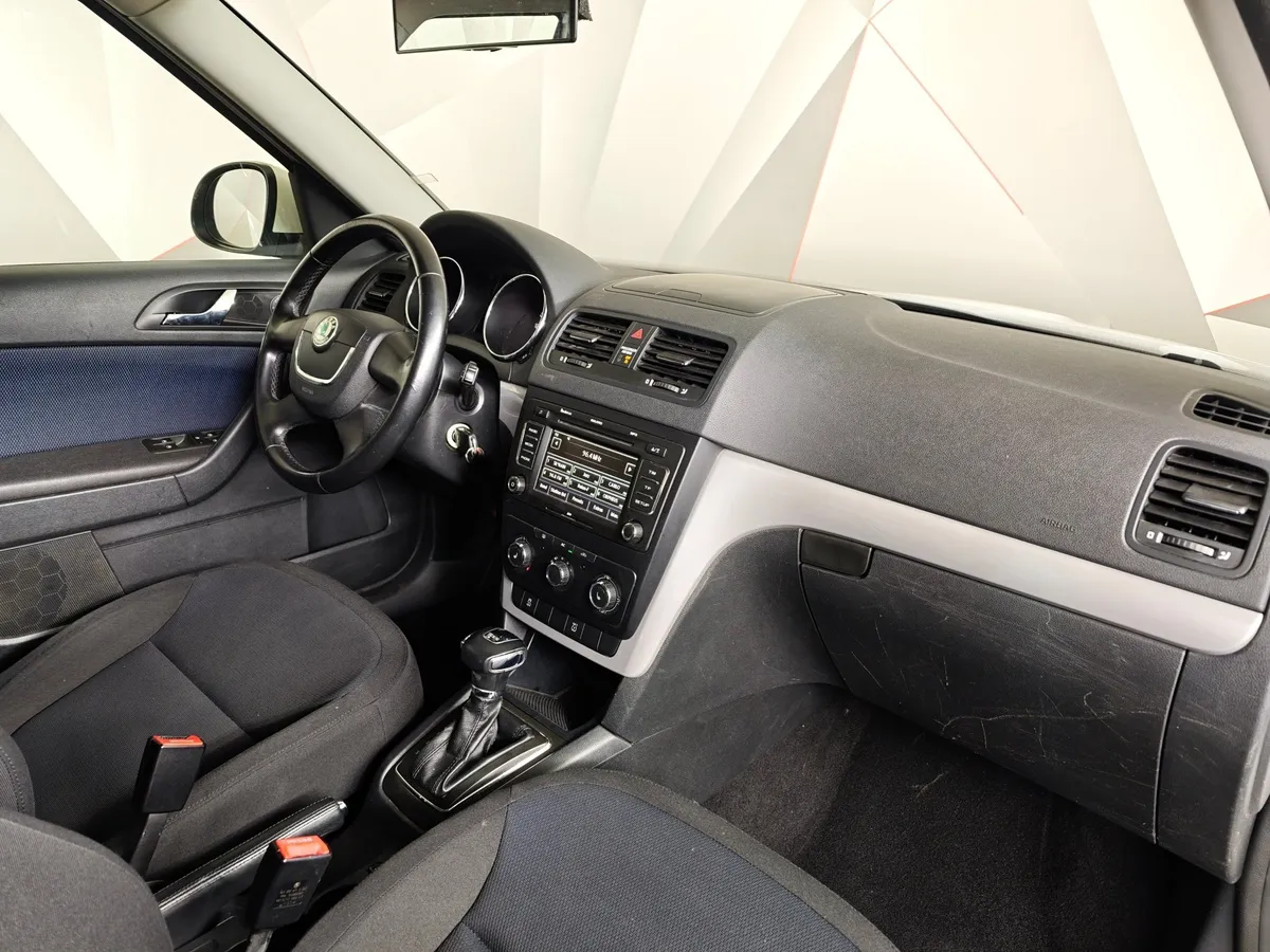 Skoda Yeti 1.2 TSI DSG (105 л.с.) Active Белый в АВИЛОН. Слайд №11