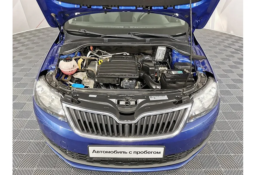 Skoda Rapid 1.6 MT (90 л.с.) Синий в АВИЛОН. Слайд №17