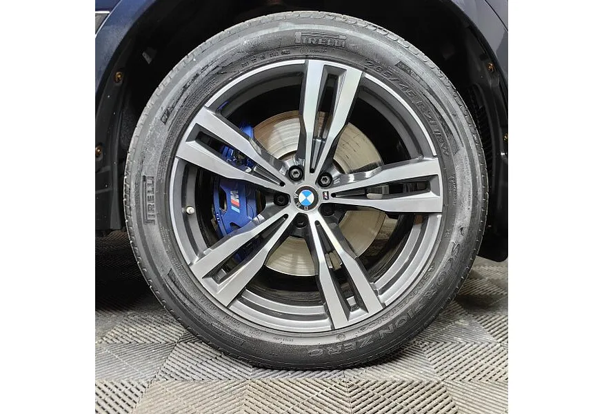 BMW X7 xDrive30d Steptronic (249 л.с.) M Sport Pro Черный в АВИЛОН. Слайд №7