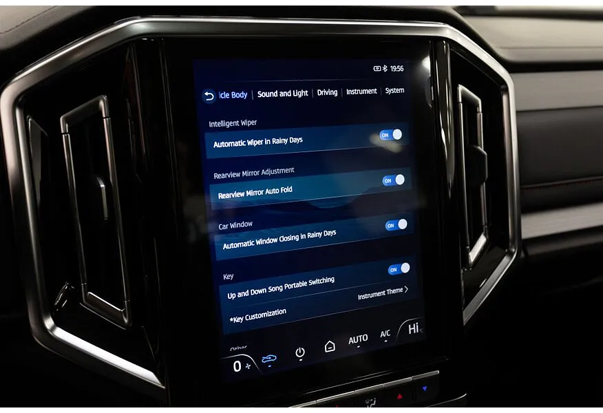 Sollers ST9 2.0G 8AT AWD (224 л.с.) Ultimate Белый в АВИЛОН. Слайд №19