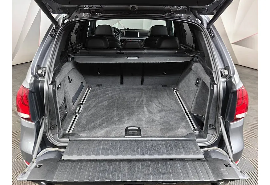 BMW X5 xDrive40d Steptronic (313 л.с.) M Sport (Локальная сборка) Серый в АВИЛОН. Слайд №9