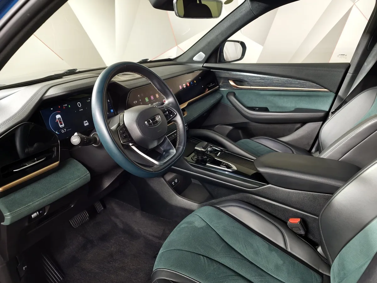 Geely Monjaro 2.0T 8AT 4WD (238 л.с.) Флагман Синий в АВИЛОН. Слайд №19