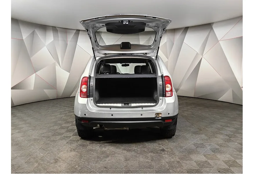 Renault Duster 2.0 MT 4x4 (135 л.с.) Серый в АВИЛОН. Слайд №12