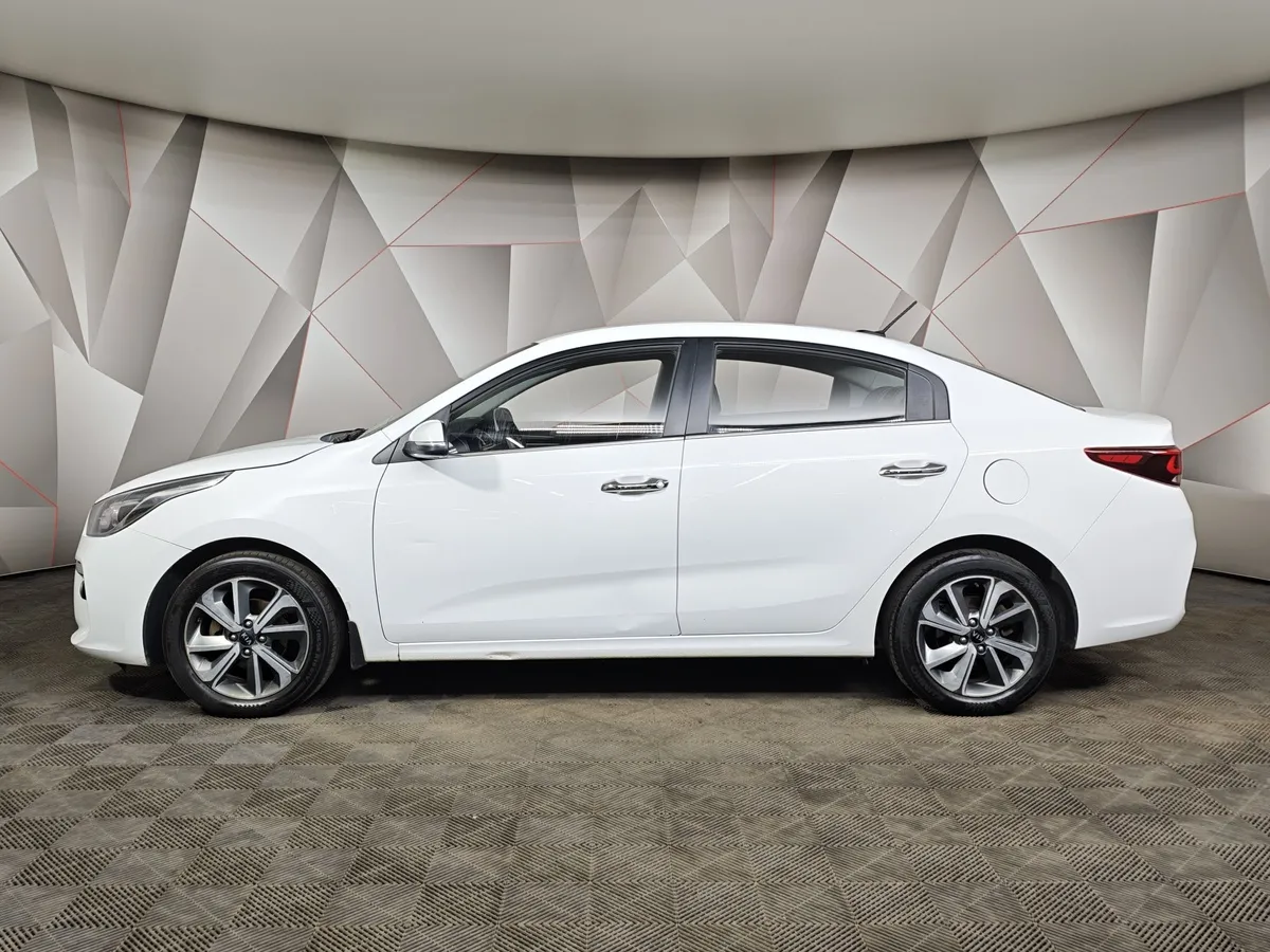 Kia Rio 1.6 AT (123 л.с.) Белый в АВИЛОН. Слайд №5