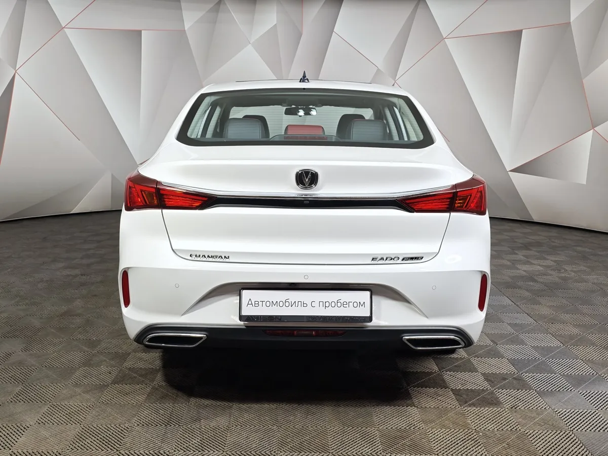Changan Eado Plus 1.4 TGDI 7DSG 2WD (150 л.с.) Tech Белый в АВИЛОН. Слайд №8