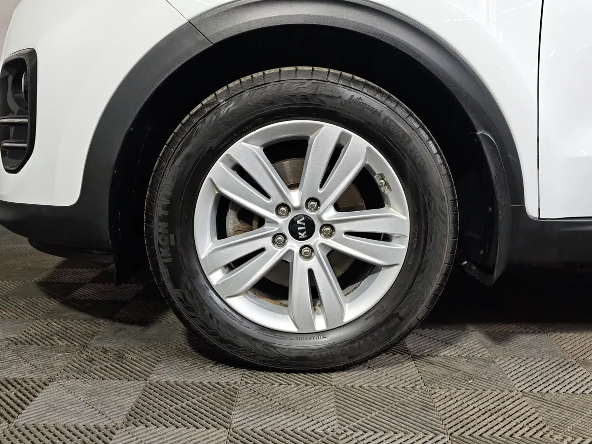 Kia Sportage 2.0 AT (150 л.с.) Comfort Белый в АВИЛОН. Слайд №9