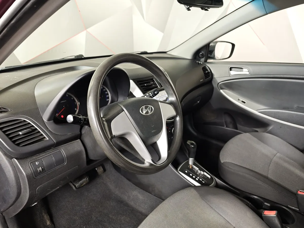 Hyundai Solaris 1.6 AT (123 л.с.) Active Фиолетовый в АВИЛОН. Слайд №18