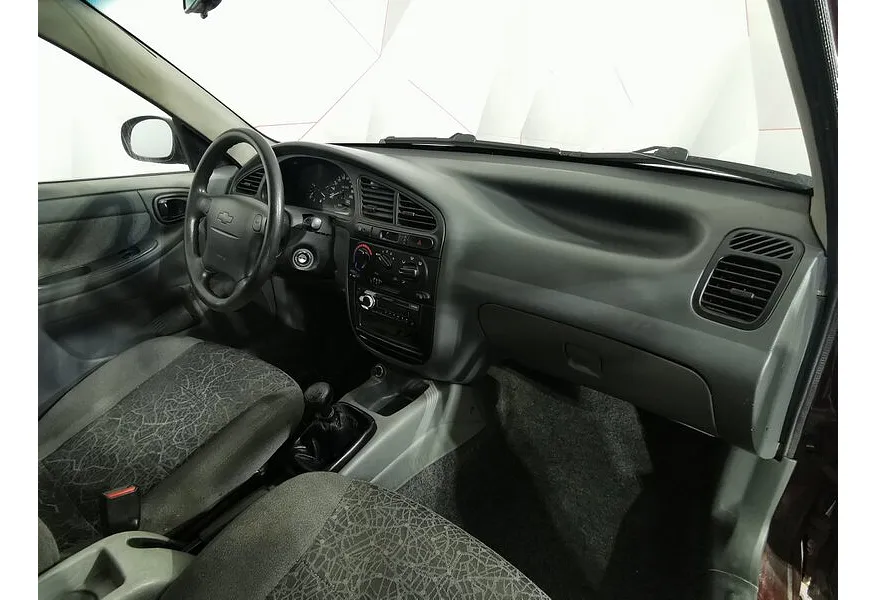 АВИЛОН - Chevrolet Lanos 1.5i MT (86 л.с.) Красный - slide 8