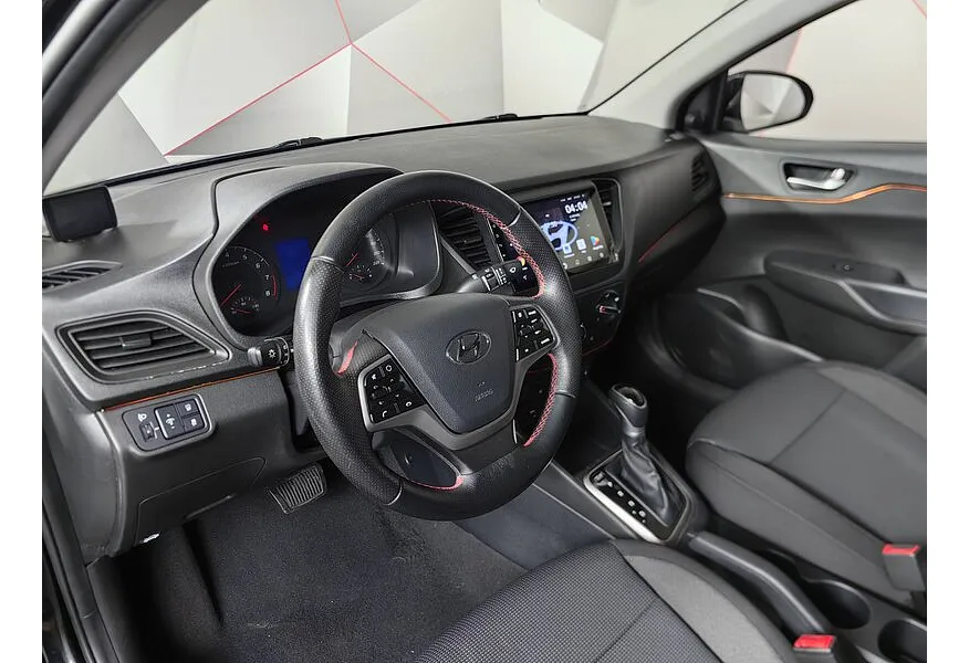 Hyundai Solaris 1.6 AT (123 л.с.) Comfort Черный в АВИЛОН. Слайд №18