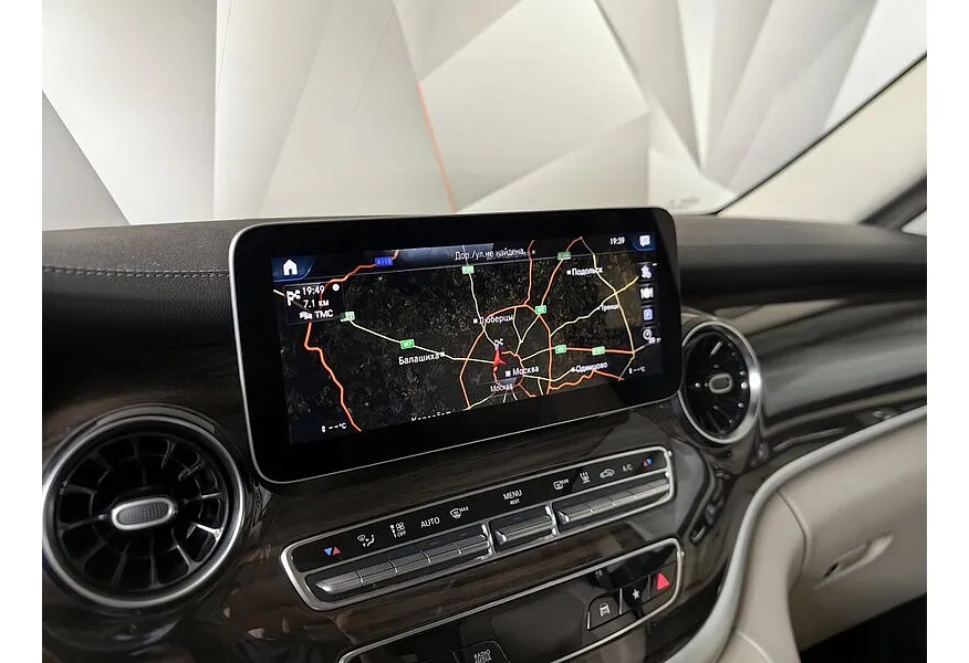 Mercedes-Benz V-Класс V 250 d 9G-Tronic L2 4MATIC (190 л.с.) AMG Line Черный в АВИЛОН. Слайд №22