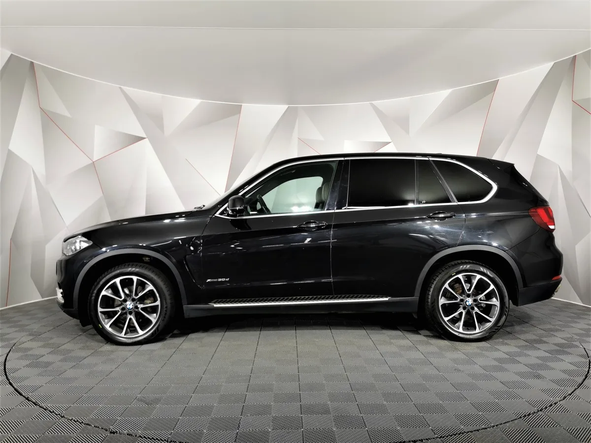 BMW X5 xDrive30d Steptronic (249 л.с.) Черный в АВИЛОН. Слайд №5