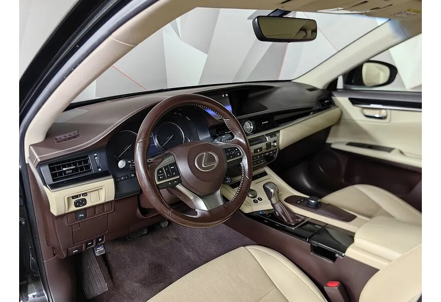 Lexus ES 200 AT (150 л.с.) Черный в АВИЛОН. Слайд №19