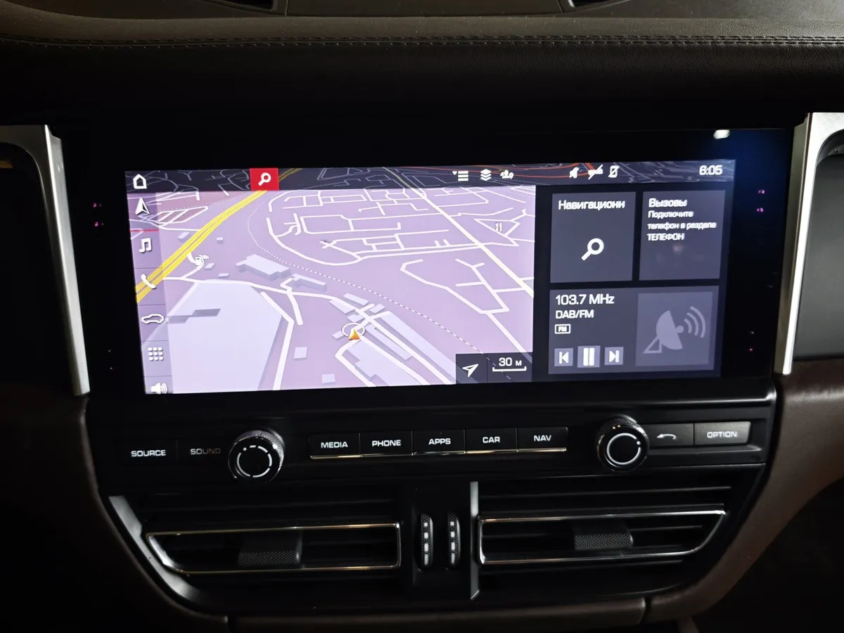 Porsche Macan 2.0 TFSI AMT 4WD (265 л.с.) R4 Коричневый в АВИЛОН. Слайд №24