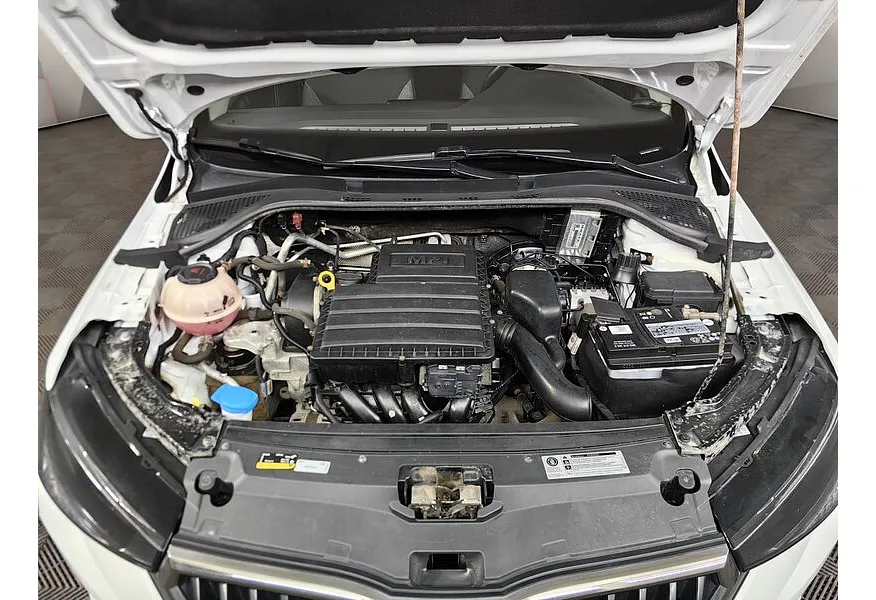 Skoda Rapid 1.6 MT (90 л.с.) Белый в АВИЛОН. Слайд №11