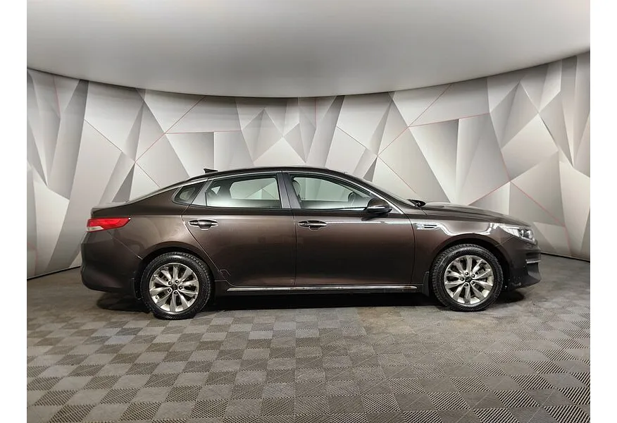 Kia Optima 2.4 GDI AT (188 л.с.) Luxe Коричневый в АВИЛОН. Слайд №6