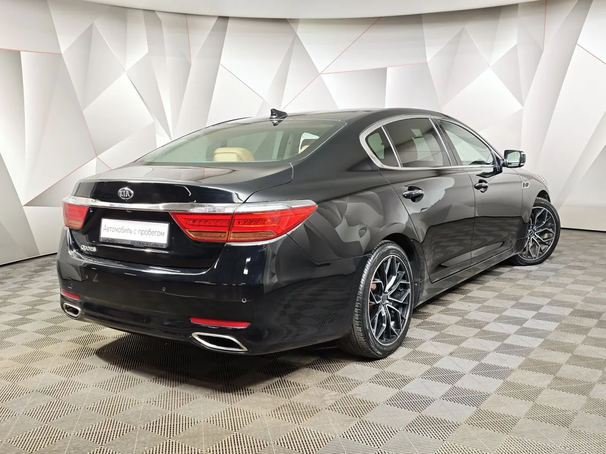 Kia Quoris 3.8 AT (334 л.с.) Premium Черный в АВИЛОН. Слайд №2